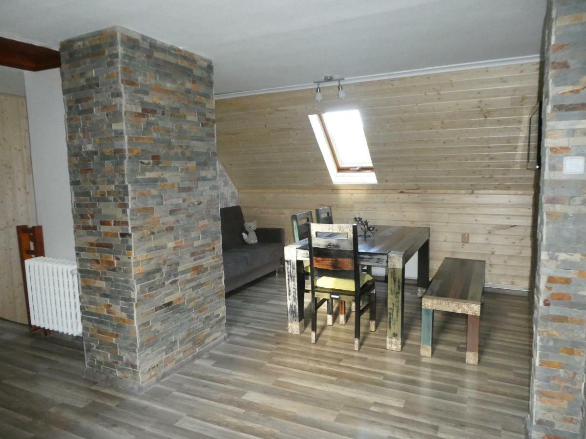 Jizdarna Malenovice Apartment Malenovice  Exterior photo
